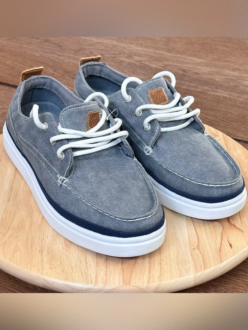 NWOT. West Marine Men's Gray Canvas Boat Shoes Size 11.5